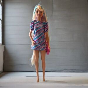 Barbie 2013 |Totally Hair Doll Star-Themed  | Fantasy Hair | W. Purse | No Shoes